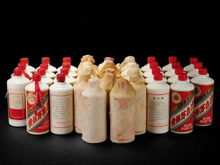 定陶日照岚山回收酒价格哪里回收(附近上门回收茅台酒）?